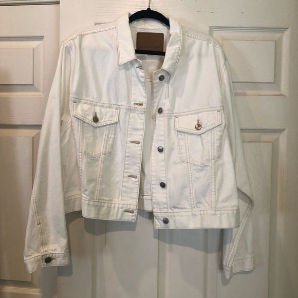 American Eagle Outfitters Jackets & Blazers - Women's American Eagle White Jean Jacket Size XXL